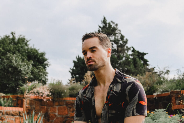 Instagram women dramatically out-earn men